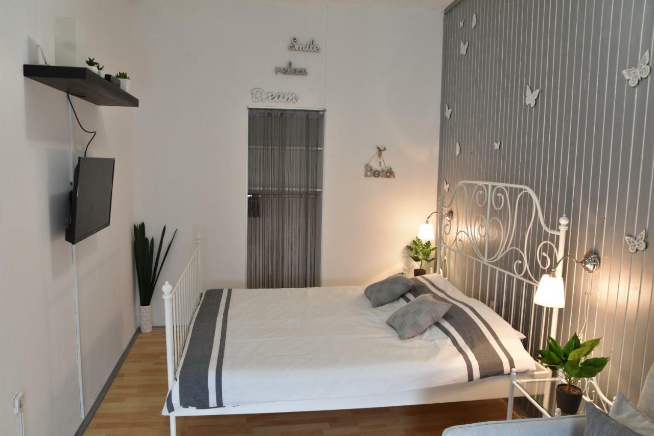 Studio Apartment Lumen PUY Exterior foto